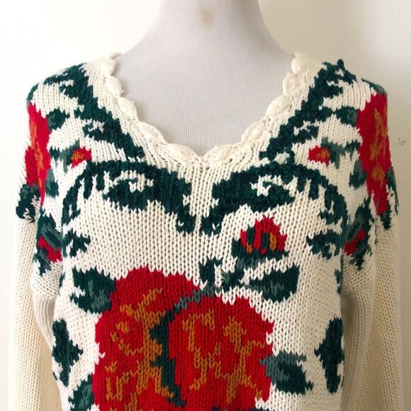 Off white cotton blend knitted floral motif Sweater by Nuggets, red roses - Picture 3 of 8